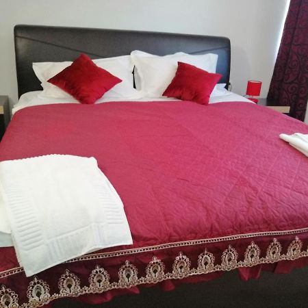Casa Gabi'S Hotel Orsova Ngoại thất bức ảnh