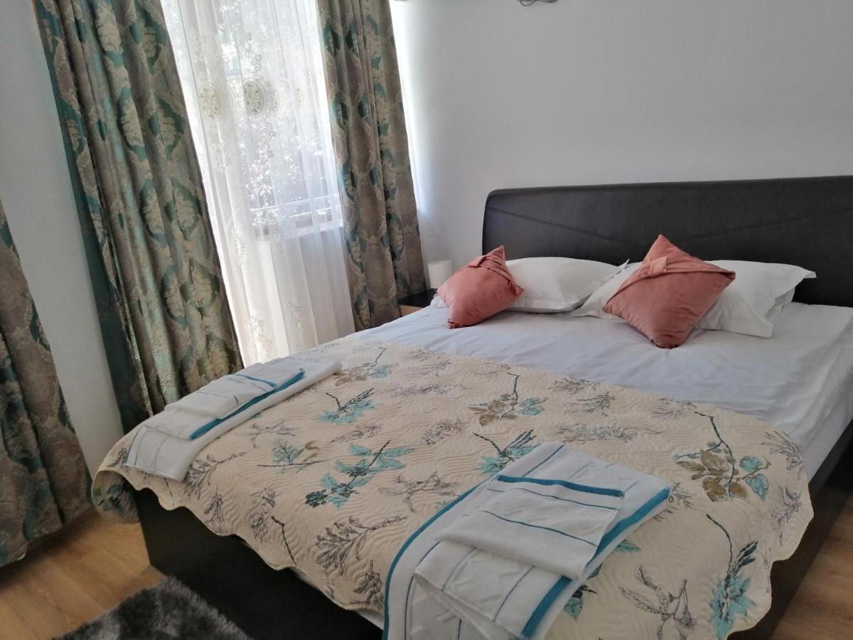 Casa Gabi'S Hotel Orsova Ngoại thất bức ảnh