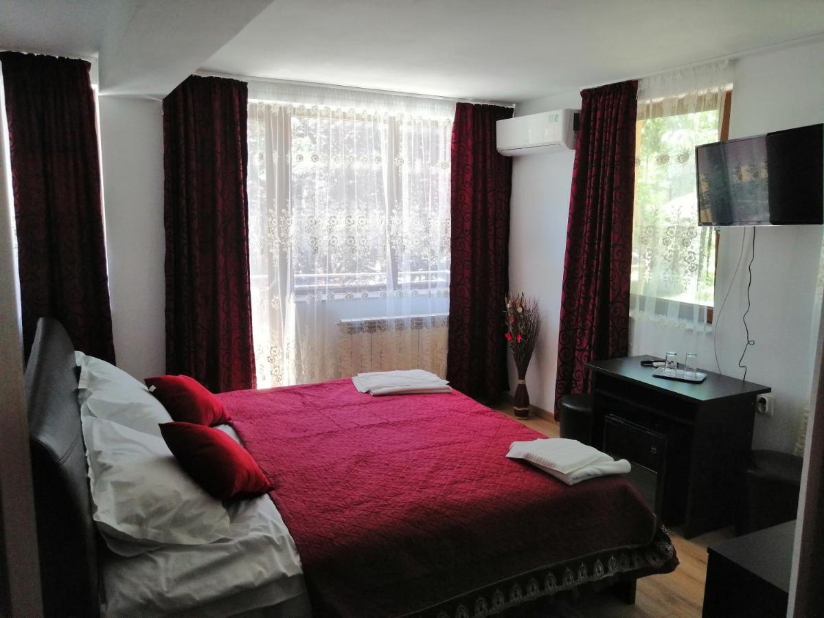Casa Gabi'S Hotel Orsova Ngoại thất bức ảnh